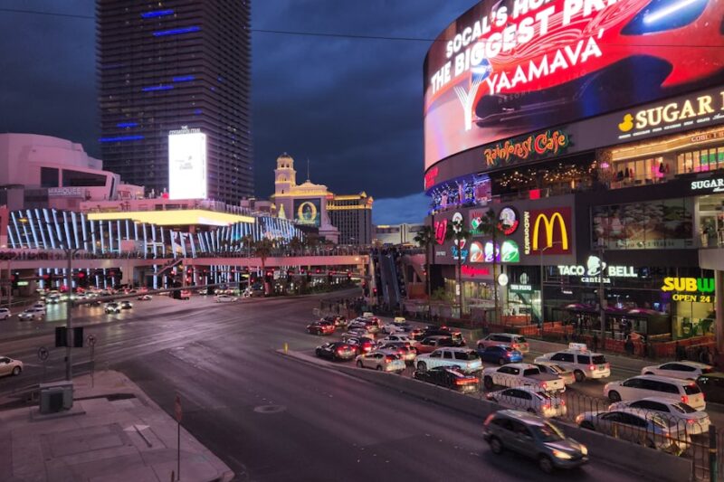 Discovering Las Vegas: Geography and Nearby Attractions to Explore