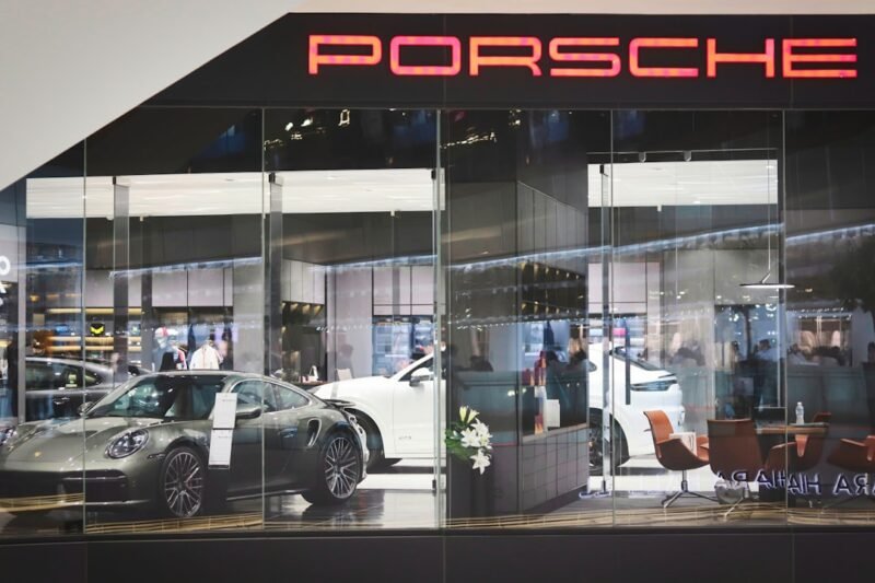 Best Porsche Dealerships Near Me in Las Vegas: How to Choose the Right One