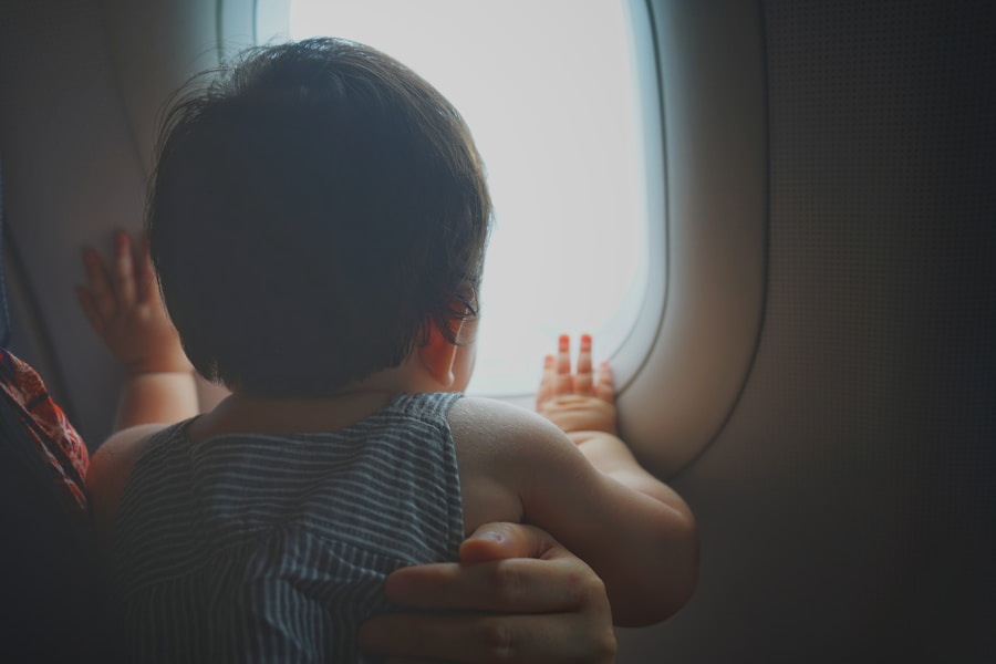 Photo "Do I need authorization to travel with my child?"