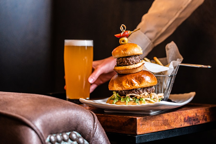 Photo Burger and fries