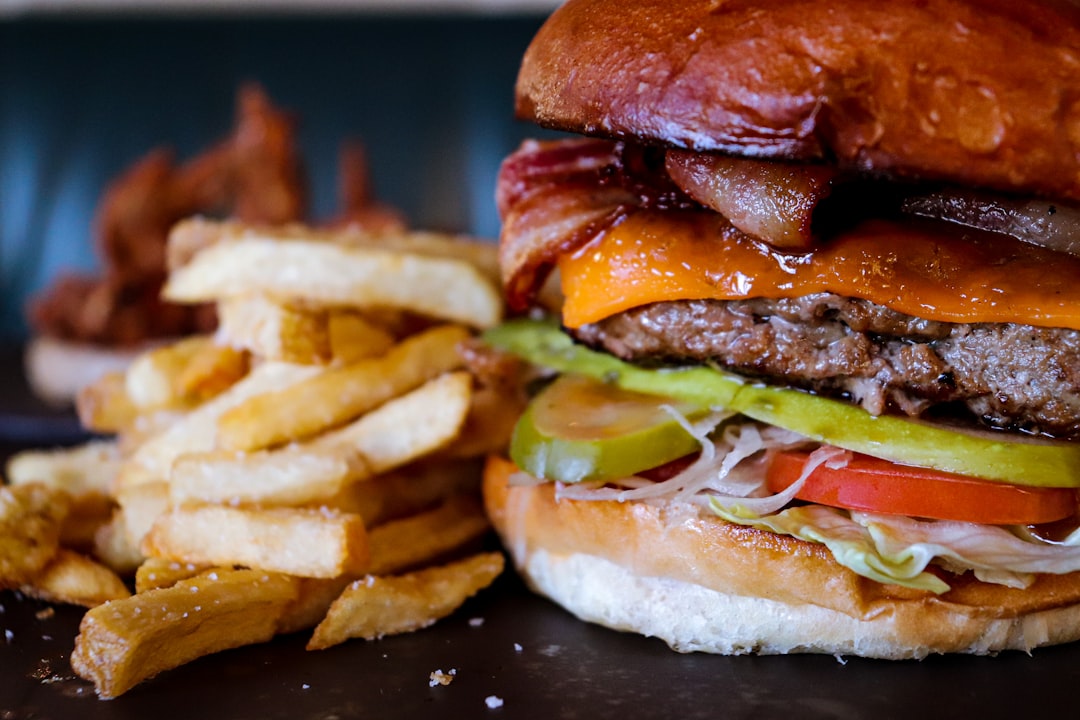 Photo Burger and fries